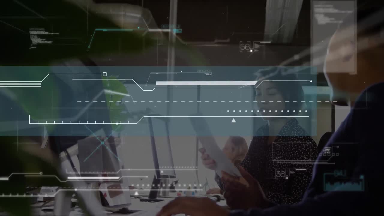 animación del procesamiento de datos financieros sobre diversas personas de negocios en la oficina