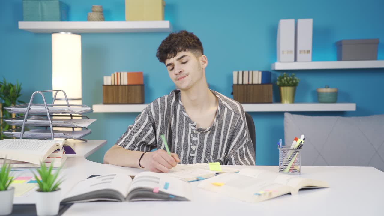 el estudiante que estudia en casa está deprimido.