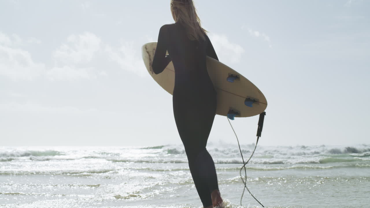 최고의 모험은 바다에서 일어납니다.