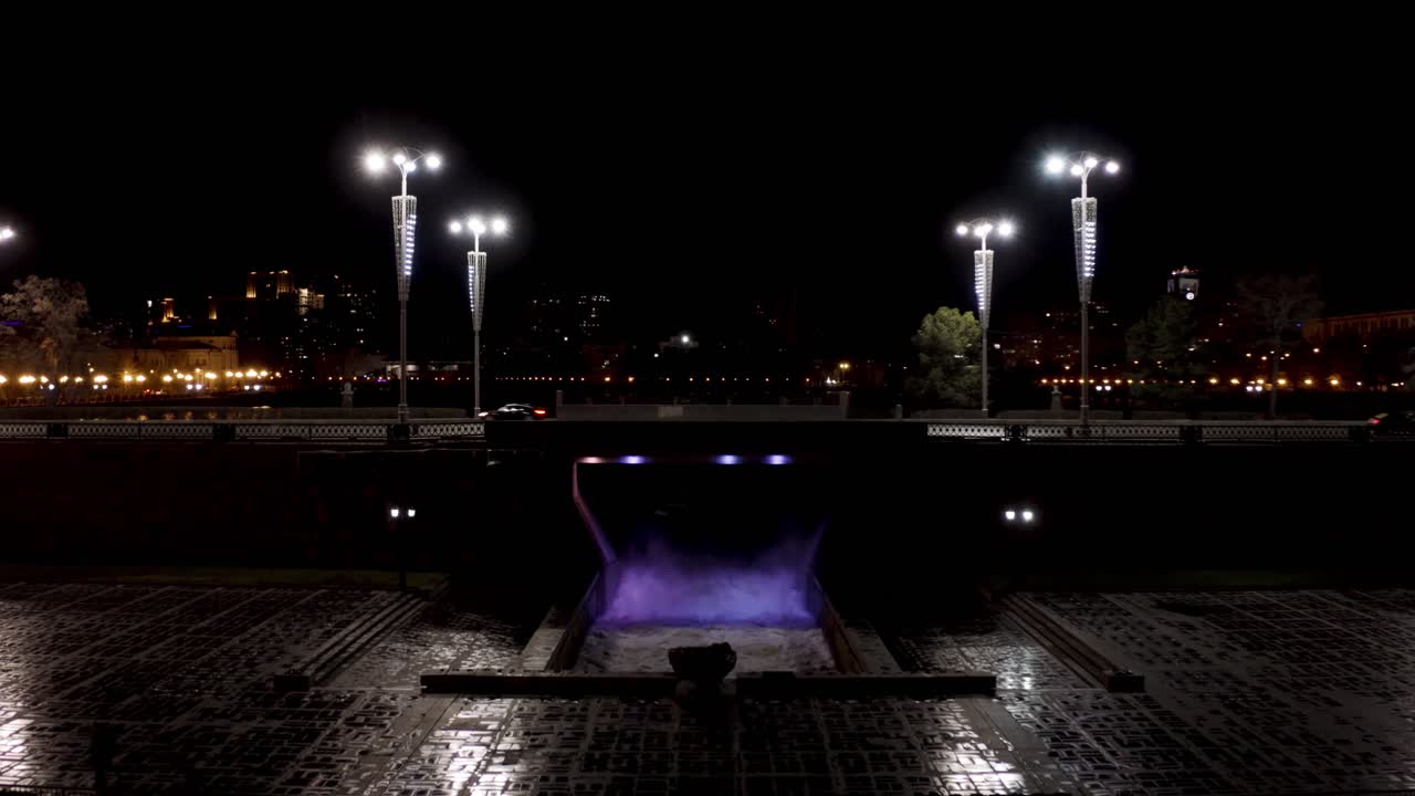 시티 브리지 의 야간 분수 전시