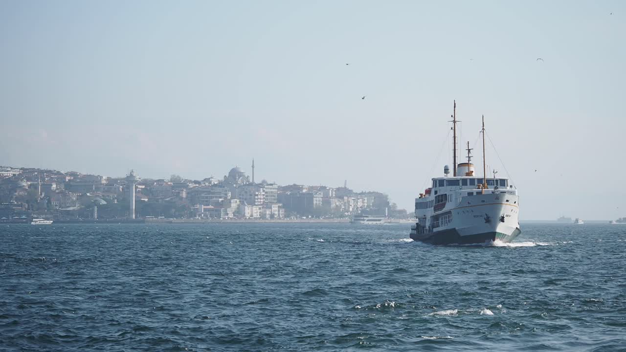 이스탄불 해협의 페리