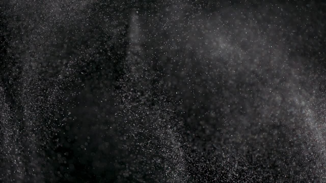 검은 바탕에 분리 된 파우더