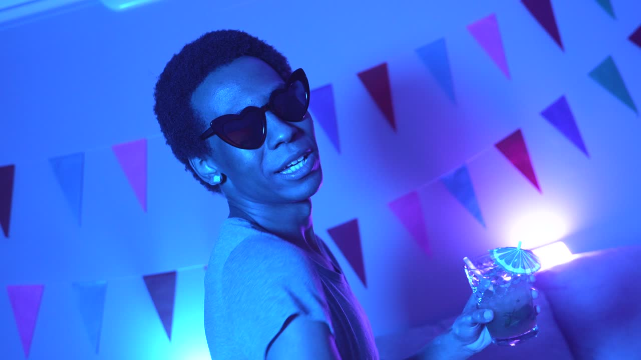 Party with heart sunglasses