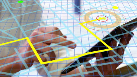 esquema de la línea de navegación del mapa contra la sección media de una persona que usa una tableta digital