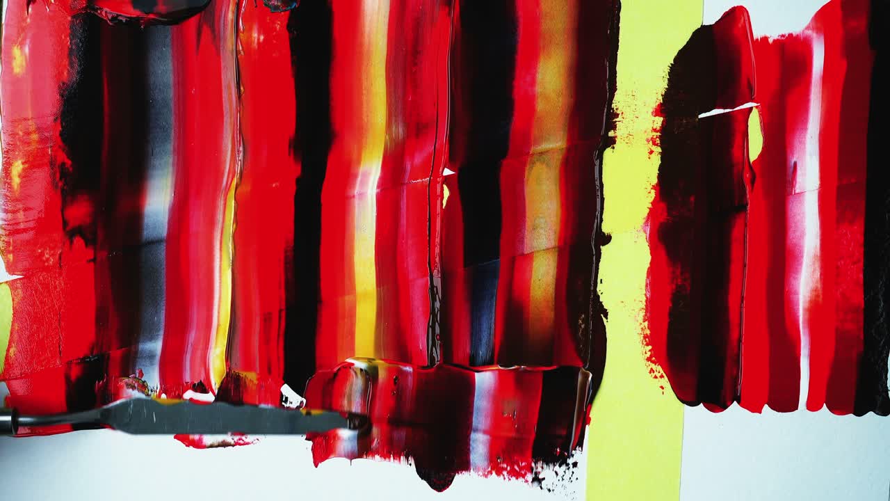 L'artiste dessine un fond abstrait à l'acrylique. Fond acrylique.