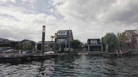 Scenery-Of-piers-and-houses-In-The-Biesbosch-National-Park