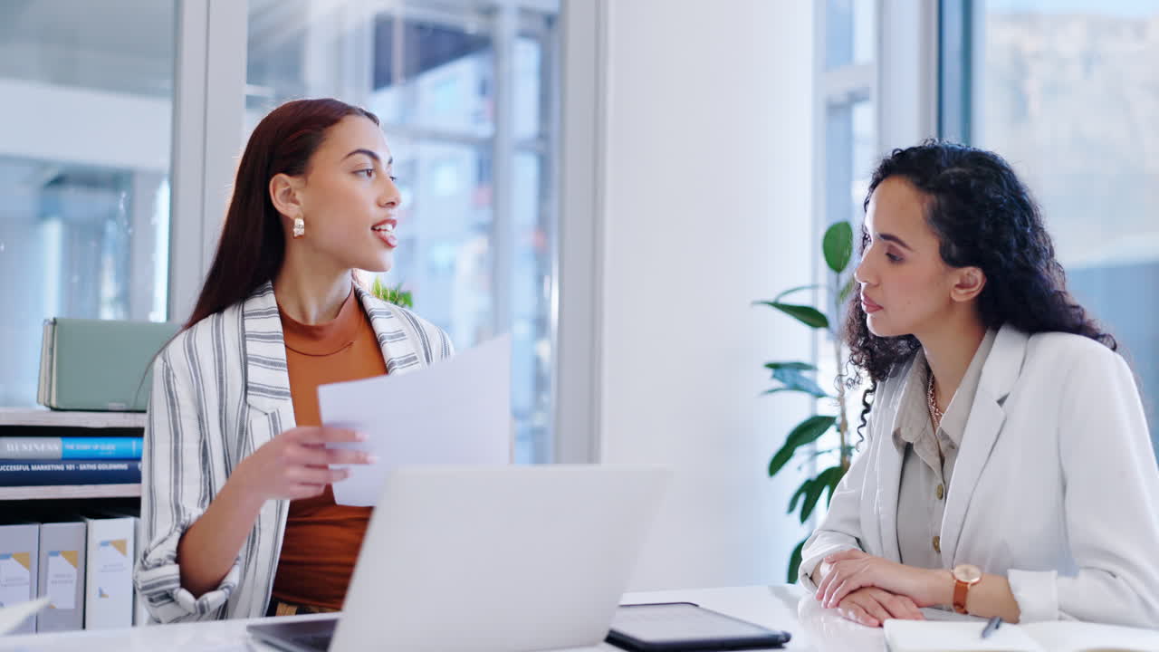 비즈니스, 문서 및 인권에 대한 서명