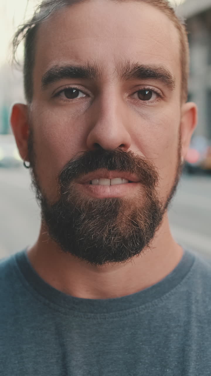 Ritratto di un uomo barbuto