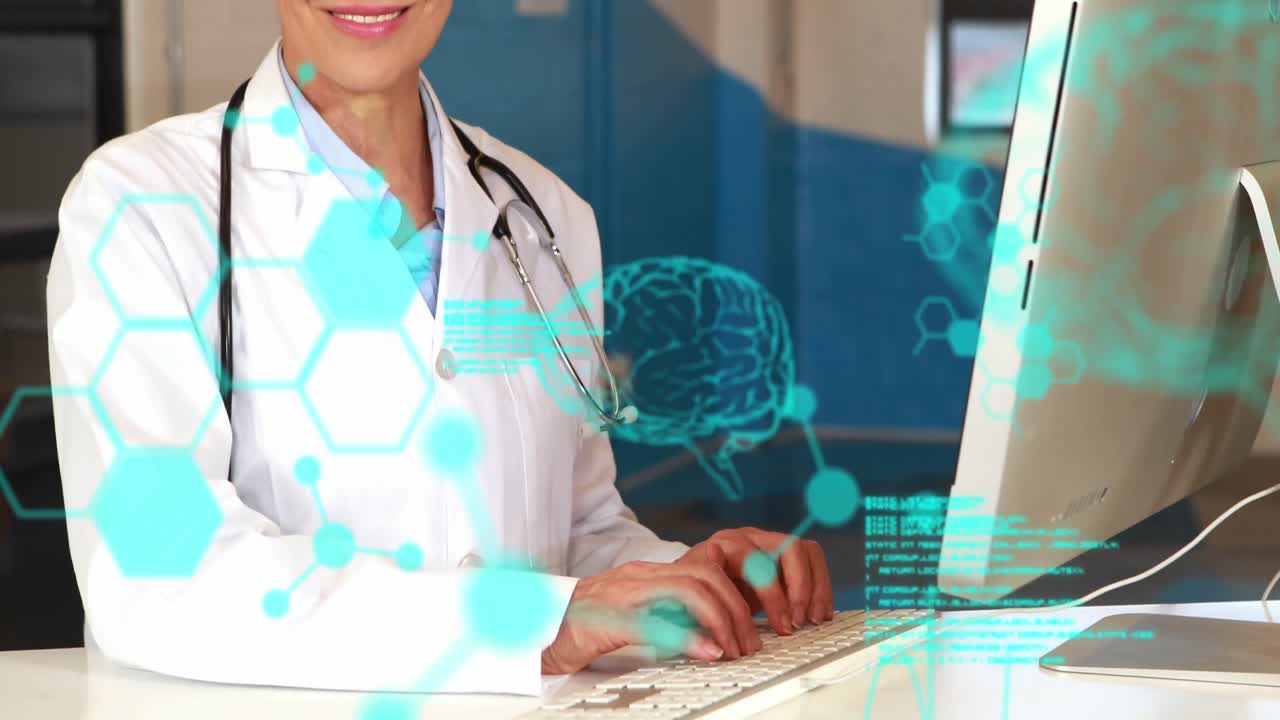 animación de la codificación, el cerebro, la estructura molecular, el científico caucásico sonriente usando la computadora