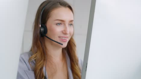 Business-people-wearing-headset-working-in-office