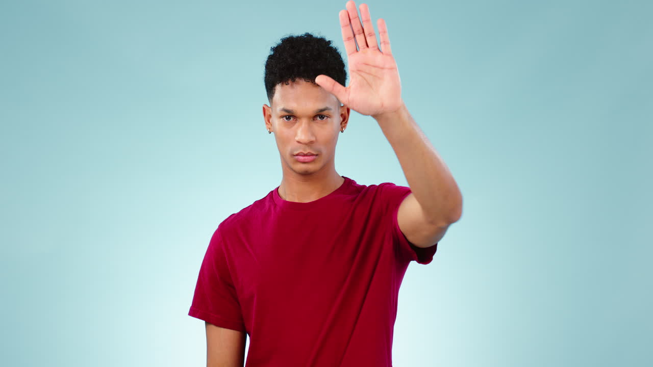 손, 멈추고 심각한 사람과 경고