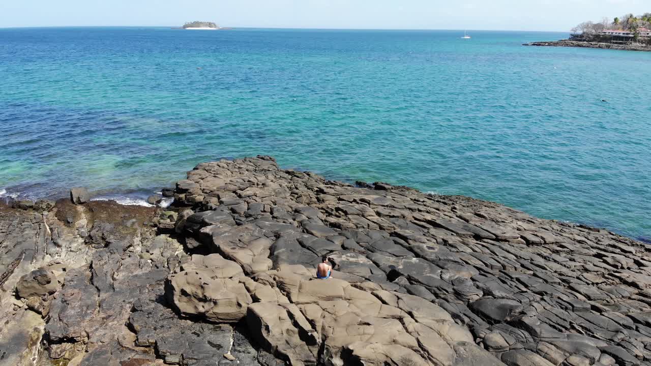panamá en febrero drone dispara vista panorámica de la isla contadora