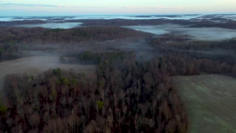 4K-Aerial-Panning-Foggy-Mountains