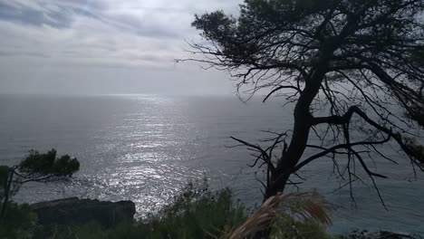 Blick-Auf-Die-Griechische-Landschaft.-Sonne,-Meer,-Natur