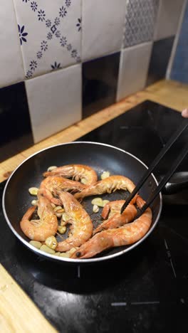 cooking shrimp with garlic