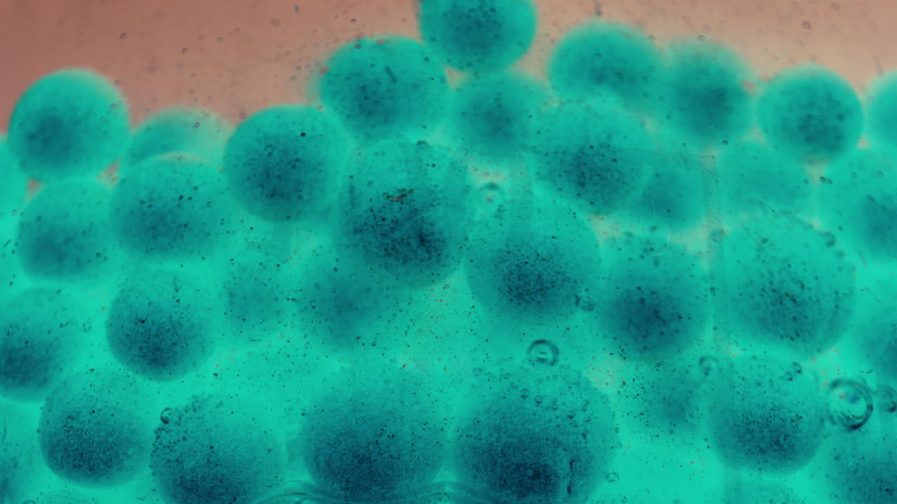 Turquoise Gel Beads in Liquid