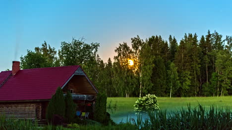 timelapse del amanecer en el prado rural