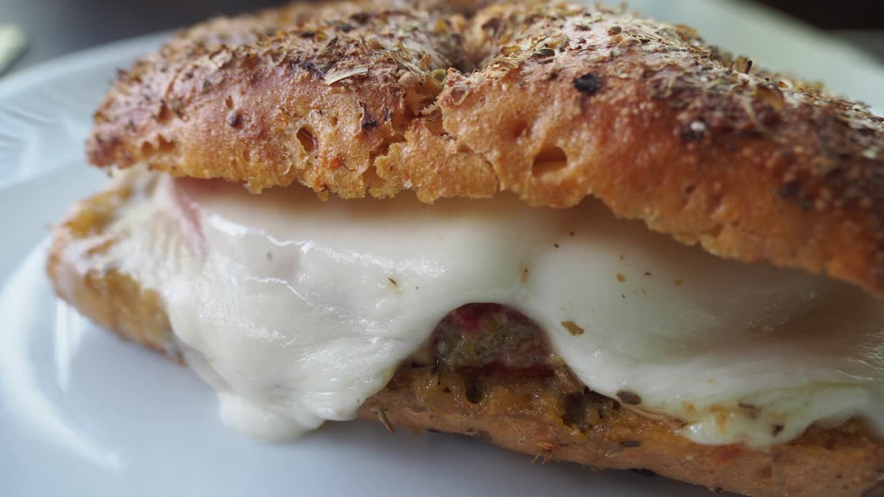 녹은 치즈 샌드위치