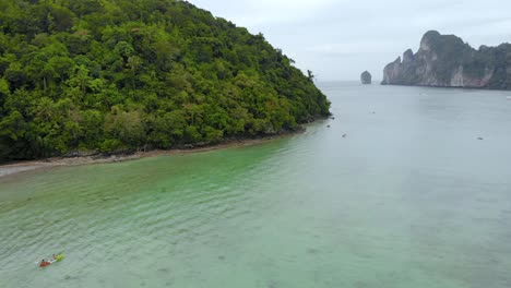 Kayak-Alrededor-De-Las-Islas-Tropicales