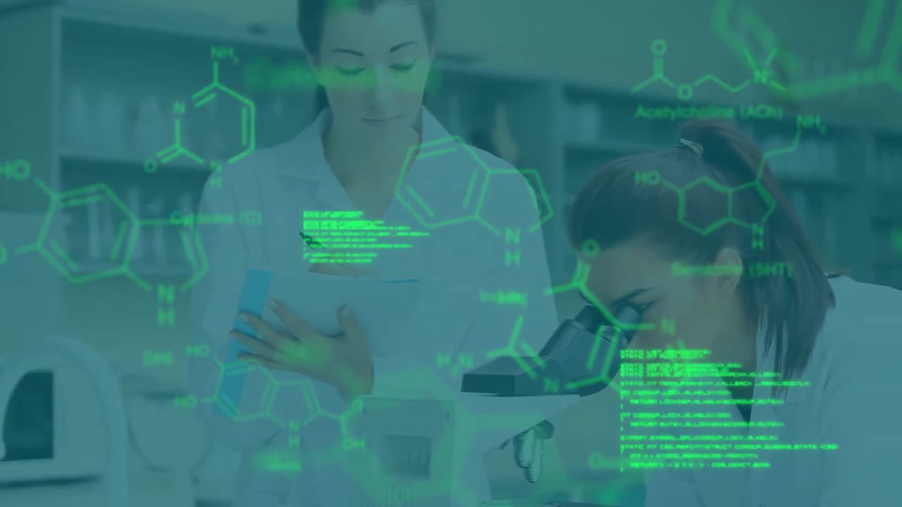 animación del procesamiento de datos científicos sobre trabajadoras de laboratorio caucásicas