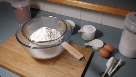 Male-preparing-a-chocolate-cake