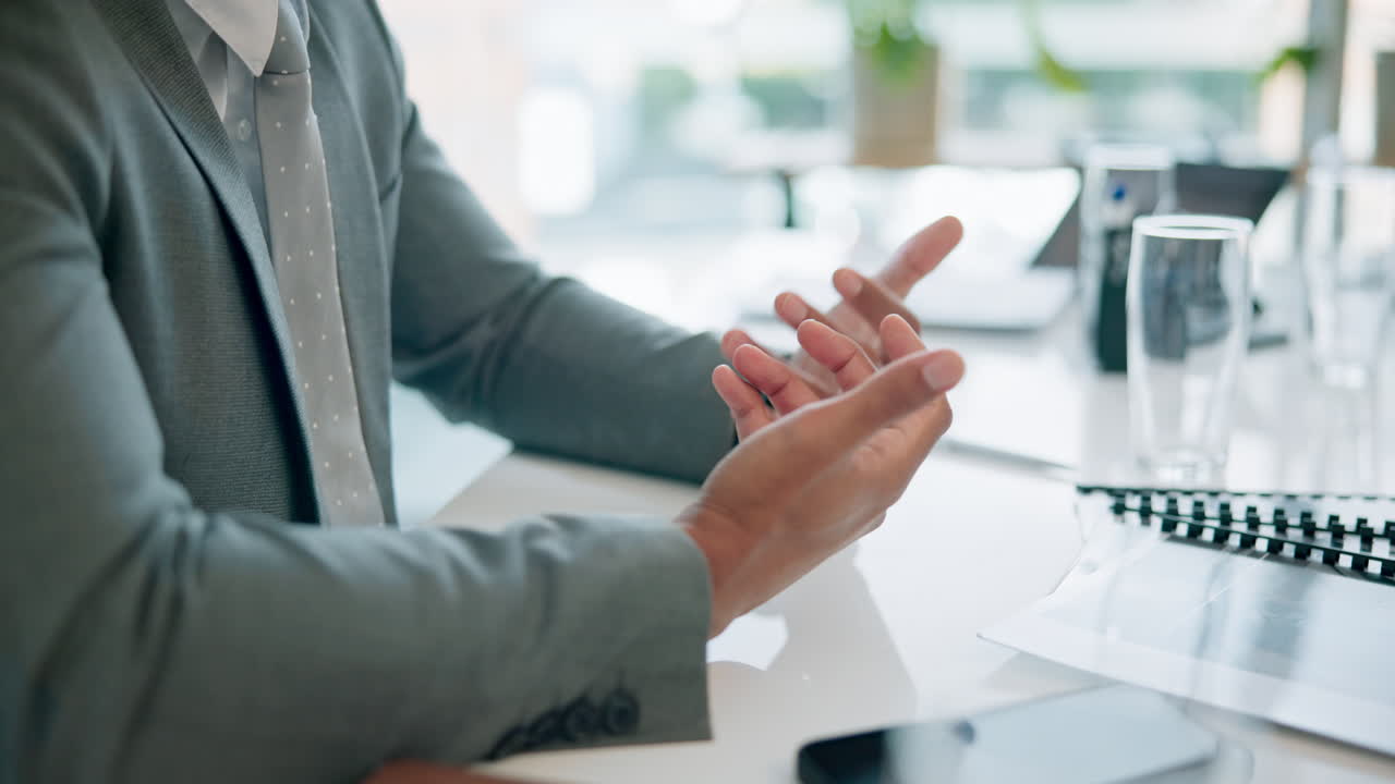 손, 회의 및 피치 인터뷰에서 사람