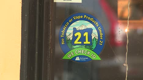 Kein-Tabak-Oder-Vape-Unter-21-Zeichen-Multnomah-County,-Oregon