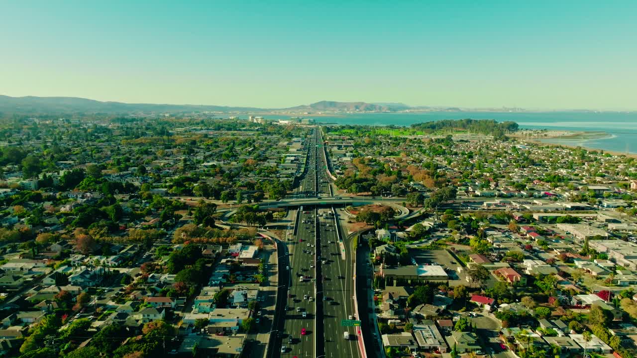 캘리포니아 의 샌프란시스코 만 근처 에 있는 설립자 항공기