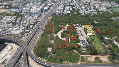 la ciudad de consultoría de tecnología de la información e ingeniería de hyderabad, abreviada como hitec city, es un distrito de tecnología de la información y negocios financieros indio ubicado en hyderabad.