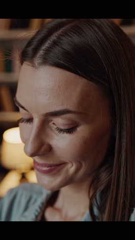 retrato de una mujer sonriente