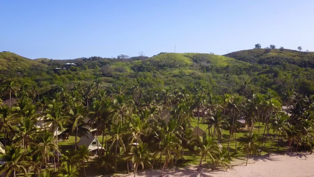 tomas de drones de suva y otras partes de las islas fiji, incluida la capital, las playas, los centros turísticos y la naturaleza, uhd-5