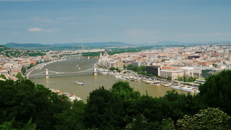Panorama-De-La-Ciudad-De-Budapest-Hungría-4