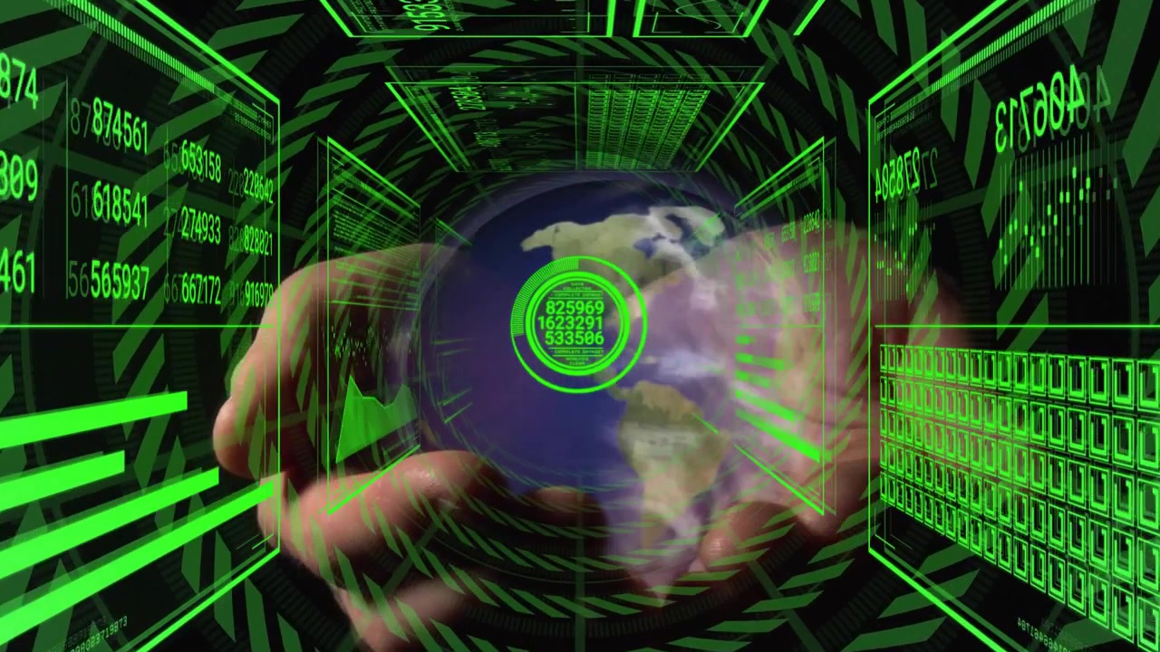 Un paio di mani che entrano nell'inquadratura sorreggendo la Terra che ruota, mentre i pannelli HUD aggiornano i dati in una scansione virtuale.
