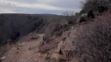 4k-Dolly-Black-Canyon-Des-Gunnison-Trail-Von-Links-Nach-Rechts