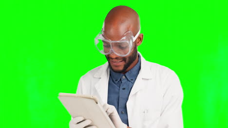 hombre feliz, químico y científico de pantalla verde