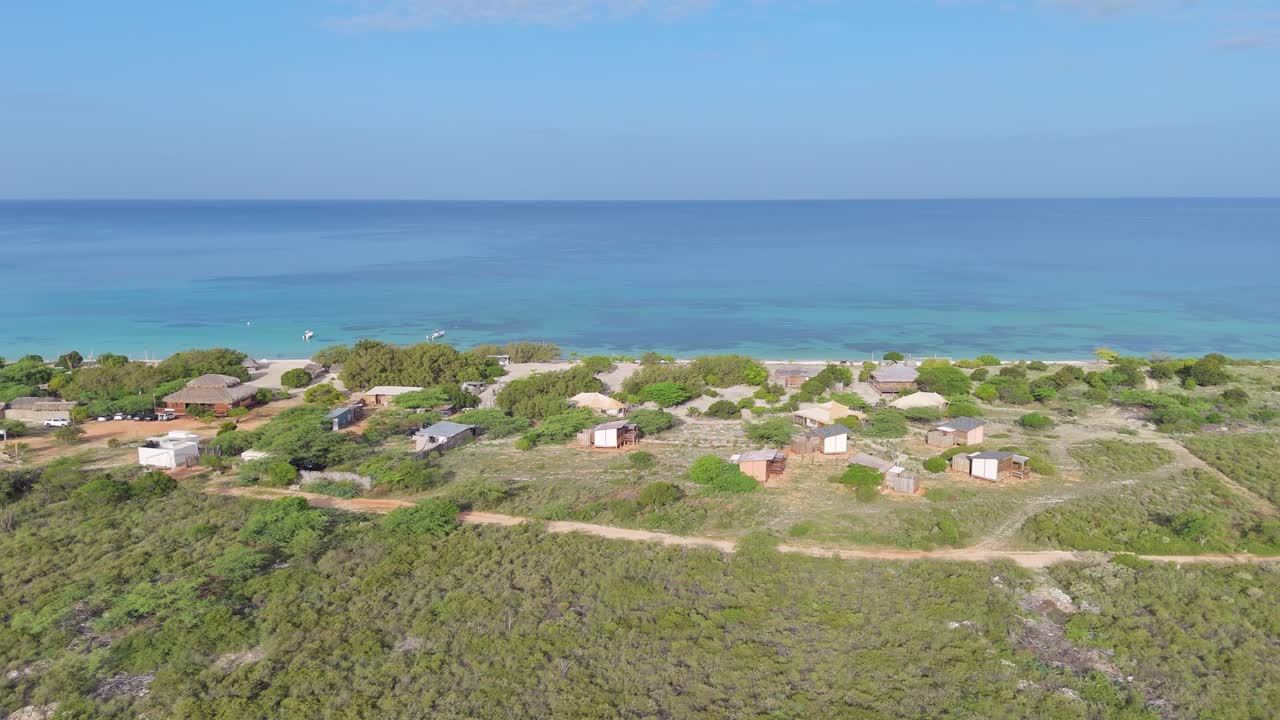 에코 델 마 호텔 리조트의 해변에 있는 아파트