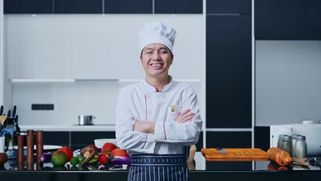 chef confiado en la cocina moderna
