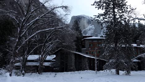 Ahwanee-En-El-Parque-Nacional-De-Yosemite-Durante-El-Invierno