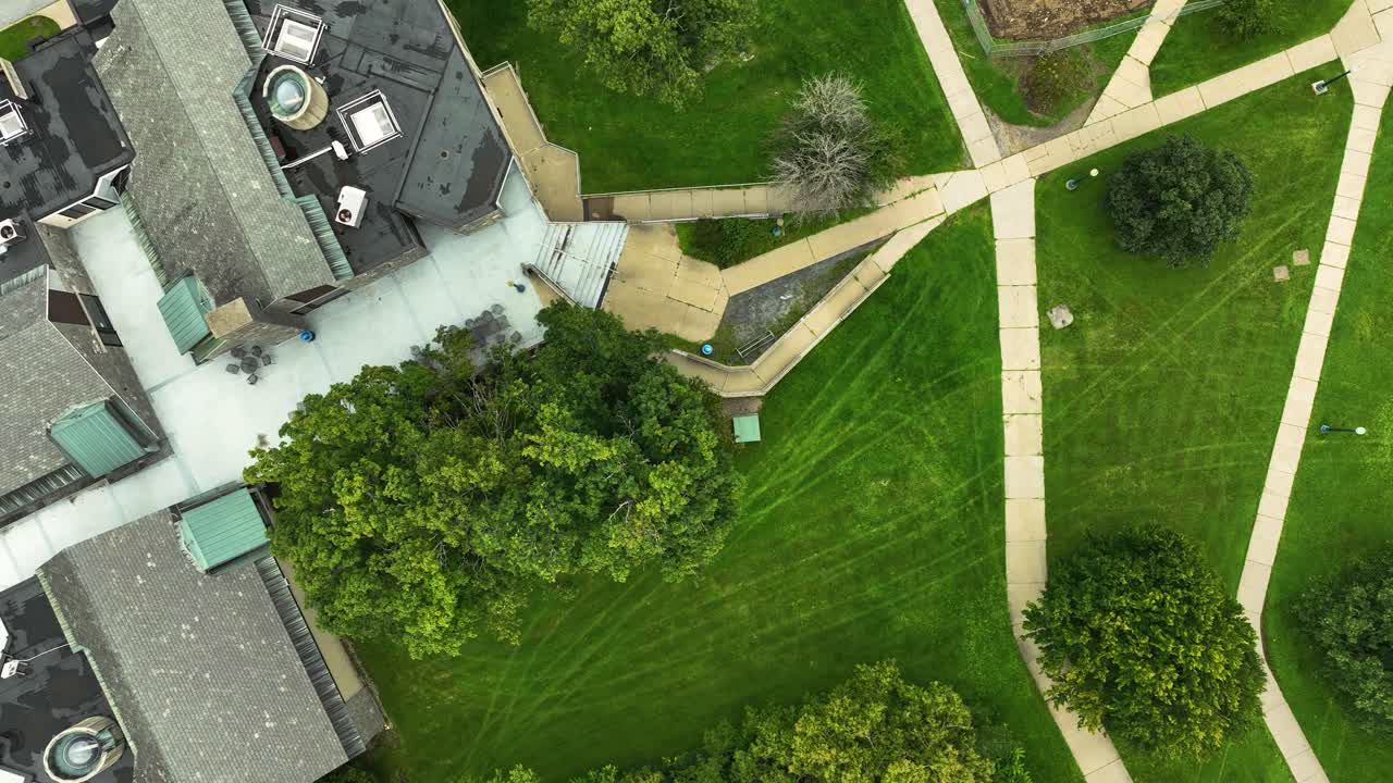 Top down view of the sidewalks of Middlebury's Campus