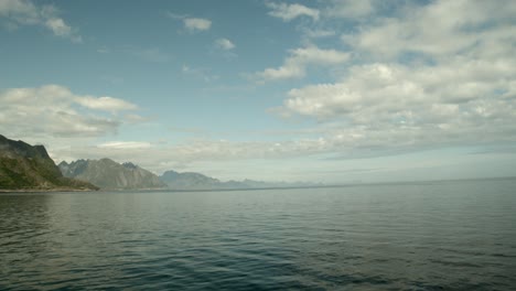 Coastline-of-the-Lofoten-in-Norway-with-the-Vestfjord-in-the-front