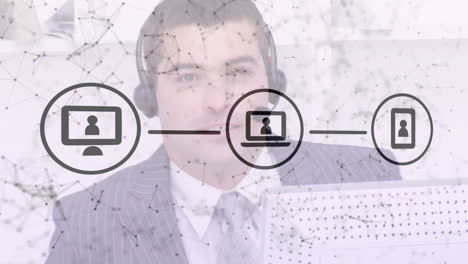 red de iconos de conexiones contra el hombre que usa hablando en auriculares