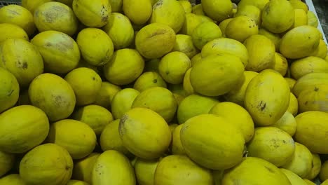 yellow melon, also known as canary melon, is a sweet, juicy fruit with a bright yellow skin and smooth flesh. it has a refreshing taste, often likened to a mix of honeydew and cucumber.