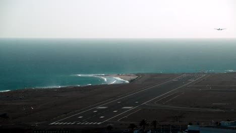 El-Avión-Está-Aterrizando