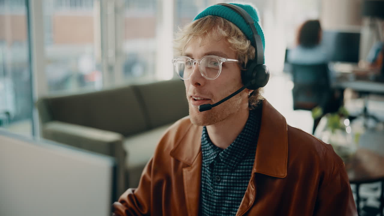 Man working at a call center