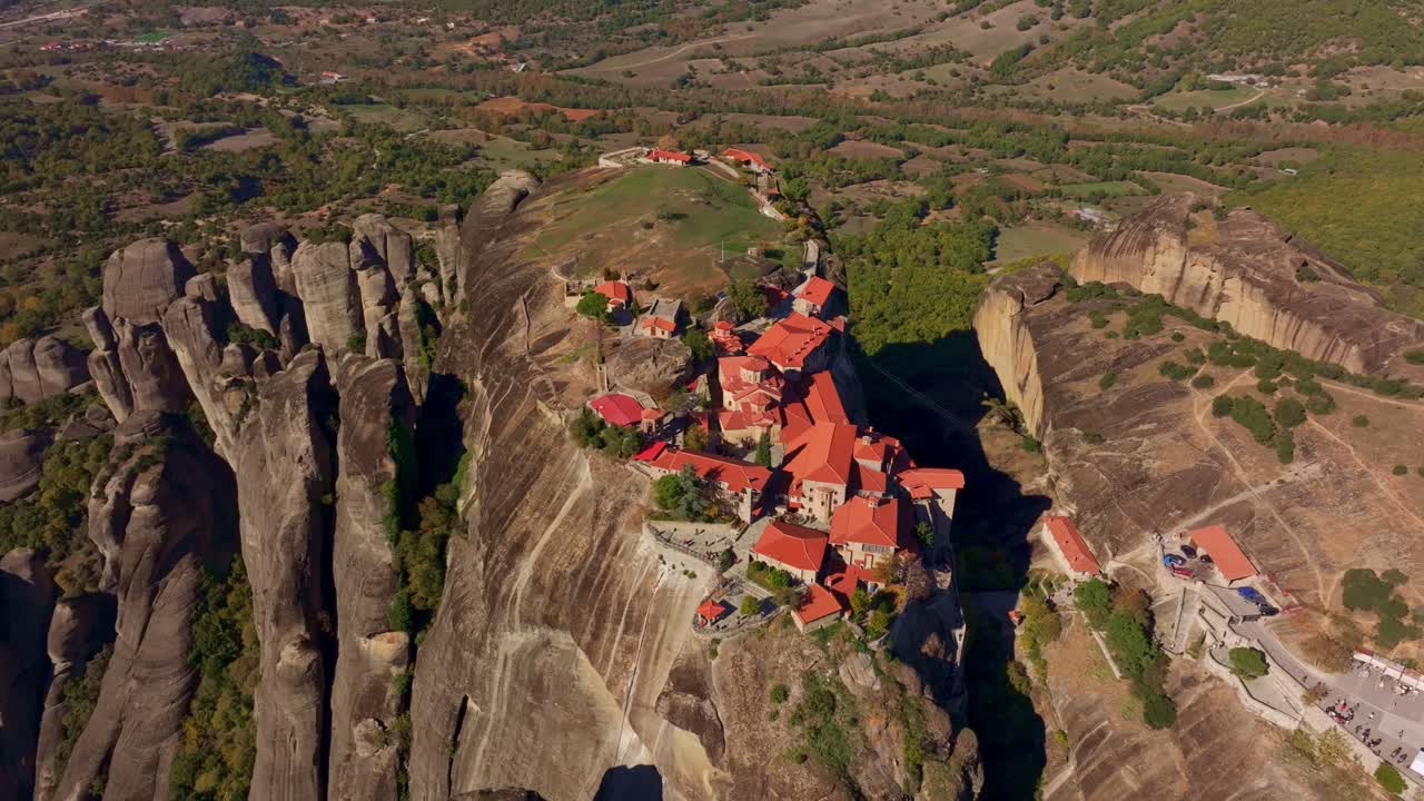 Monasteri di Meteora in Grecia sulle rocce visti dall'alto