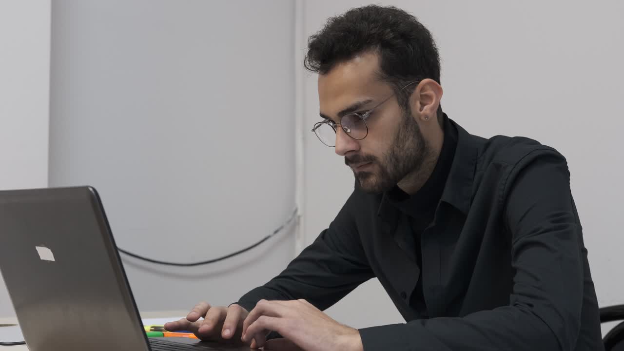 Student Study Computer