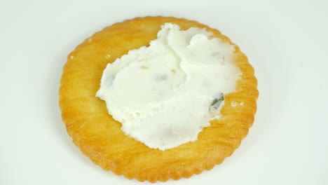 round crackers with herb cheese