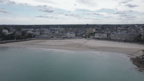 Plage-De-L&#39-1