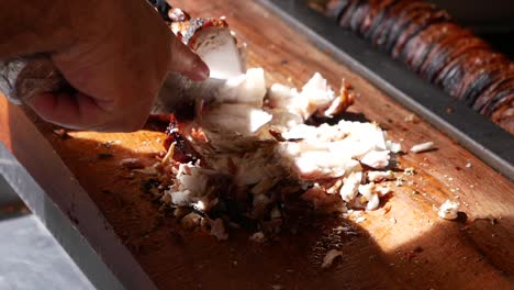 preparing iskender kebab