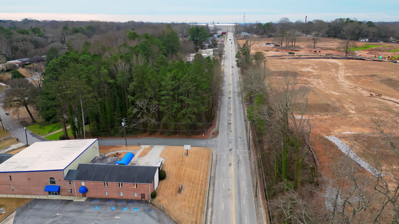 vista aérea del corredor de la calle de la prisión penitenciaria de los estados unidos, atlanta, georgia, estados unidos